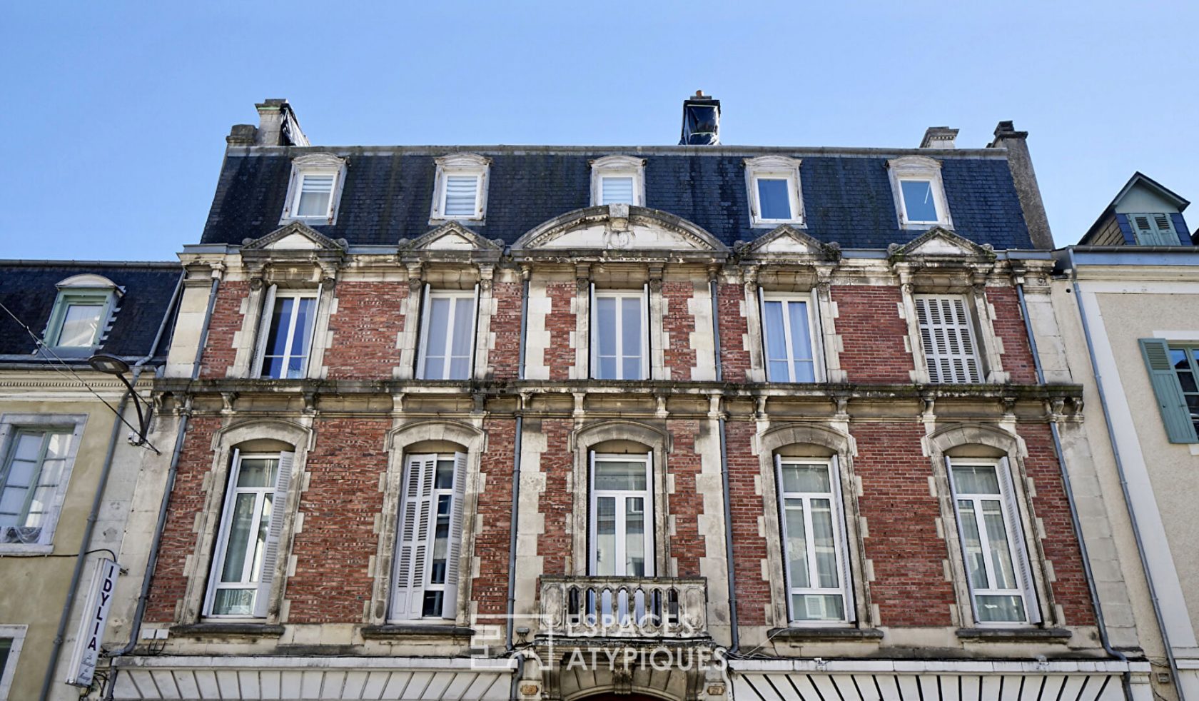 Ancien hôtel particulier à proximité du parc Beaumont