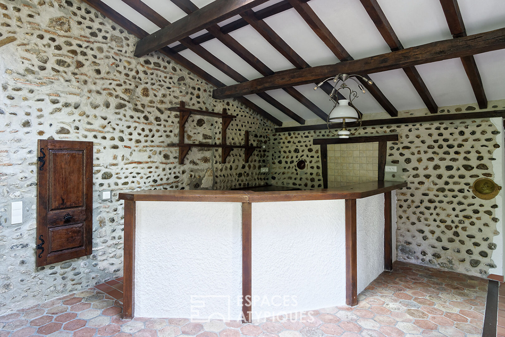 Moulin ancien dans un cadre naturel préservé