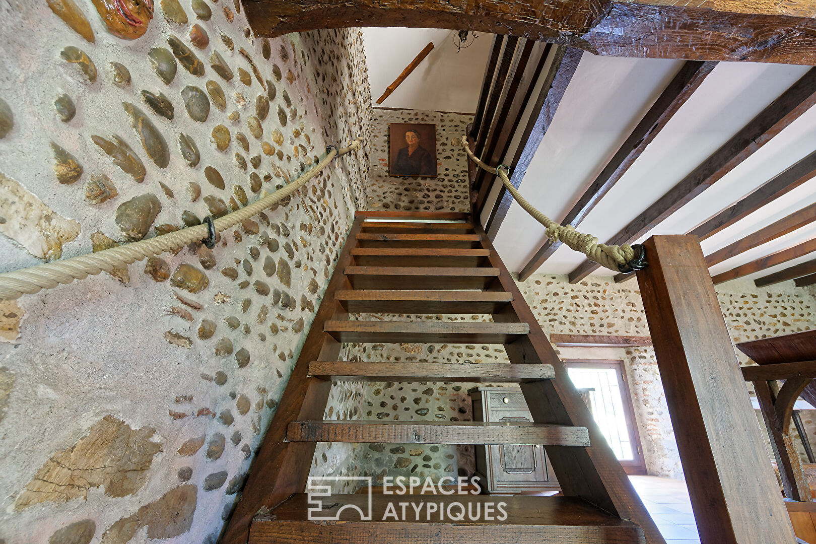 Moulin ancien dans un cadre naturel préservé