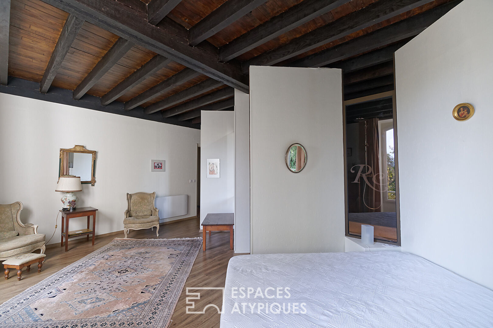 Ancien hôtel restaurant mythique réinventé en demeure de charme