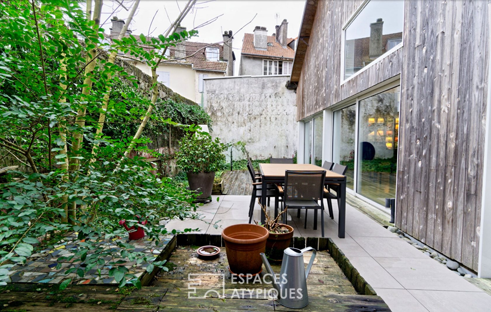 Maison de ville d&rsquo;exception, lieu rare  au coeur de la cité