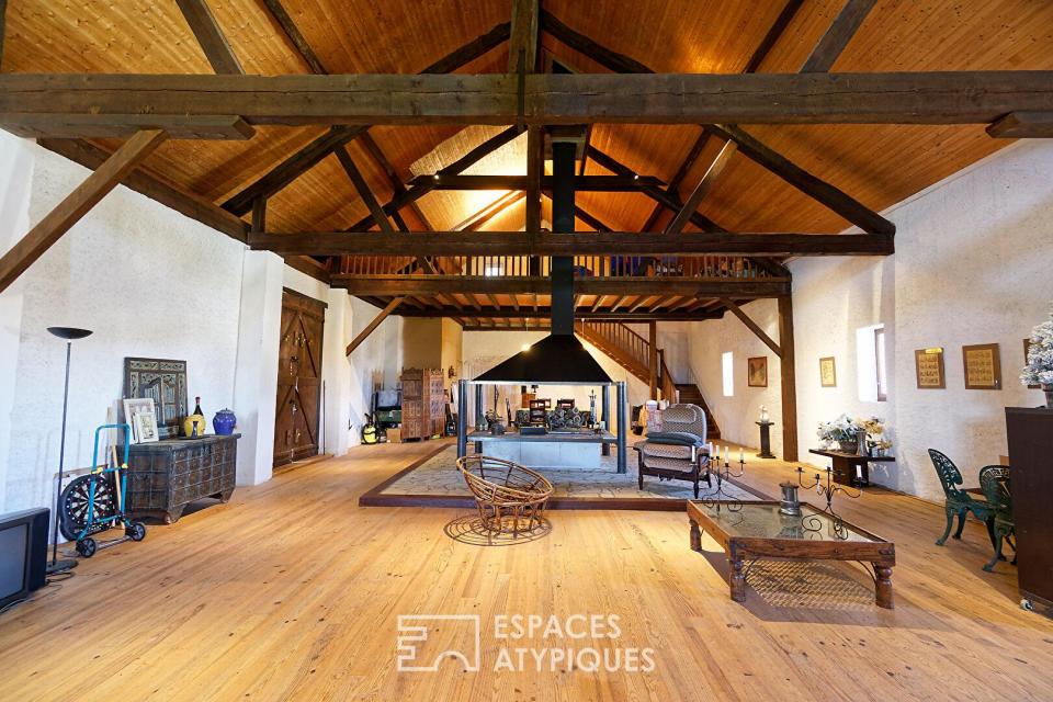 Ensemble immobilier avec habitation et espace professionnel