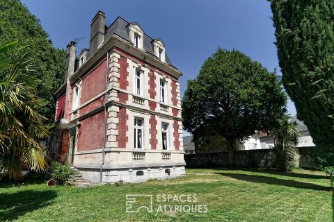 Élégante maison bourgeoise de style napoléonien