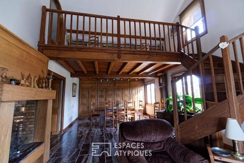 A property full of character in the heart of a preserved natural setting