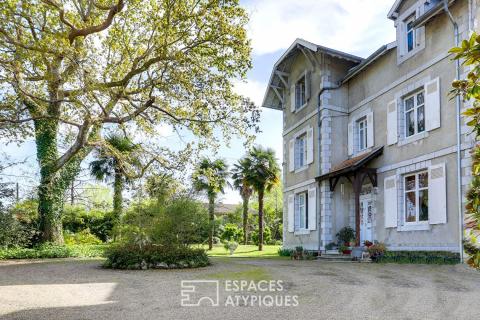 Maison de maître avec grand jardin en coeur de ville