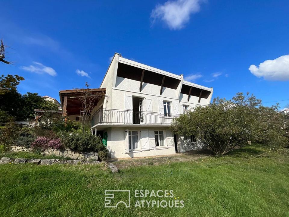 Villa contemporaine des années 60 à réinventer