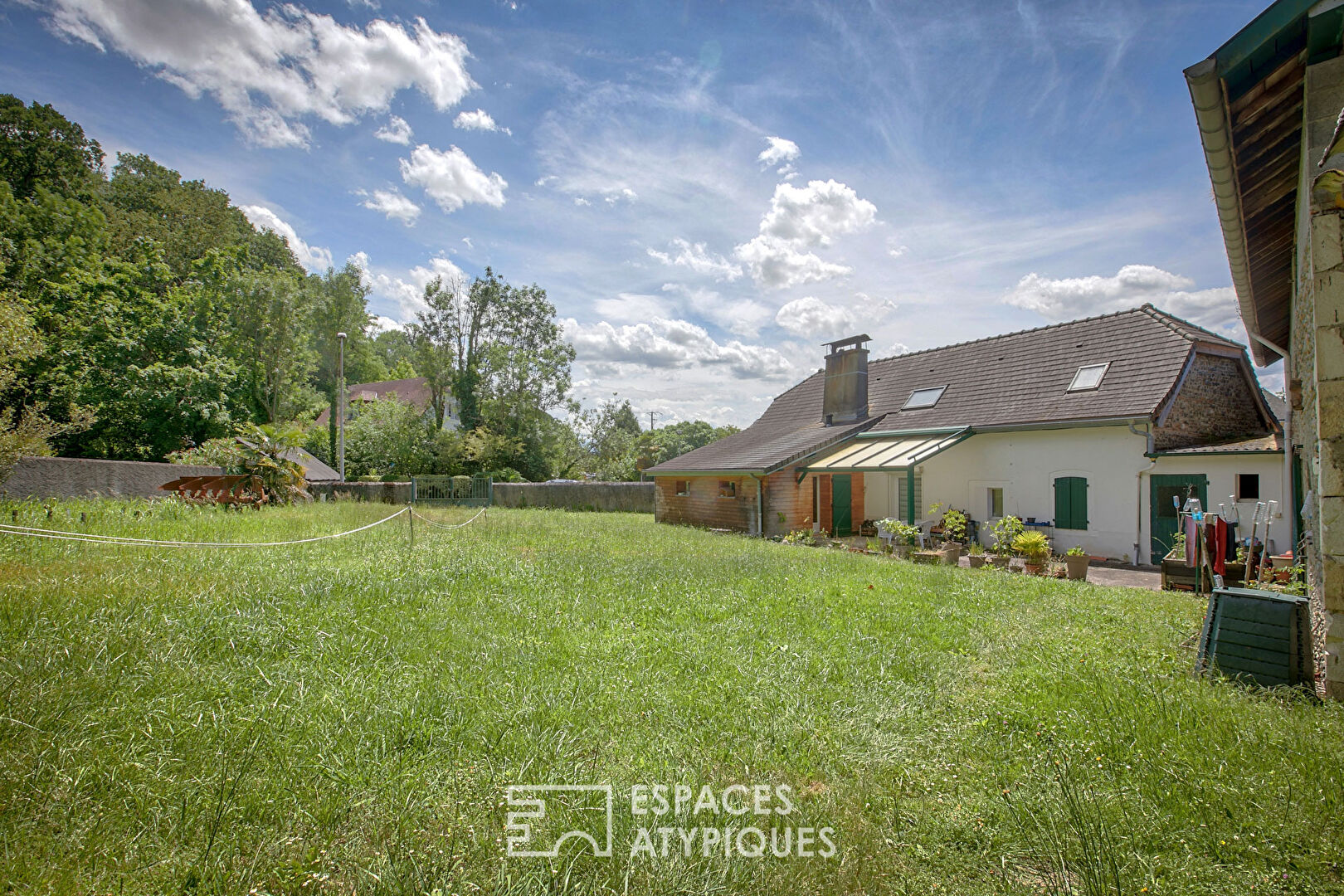 Old farm Lons Bourg