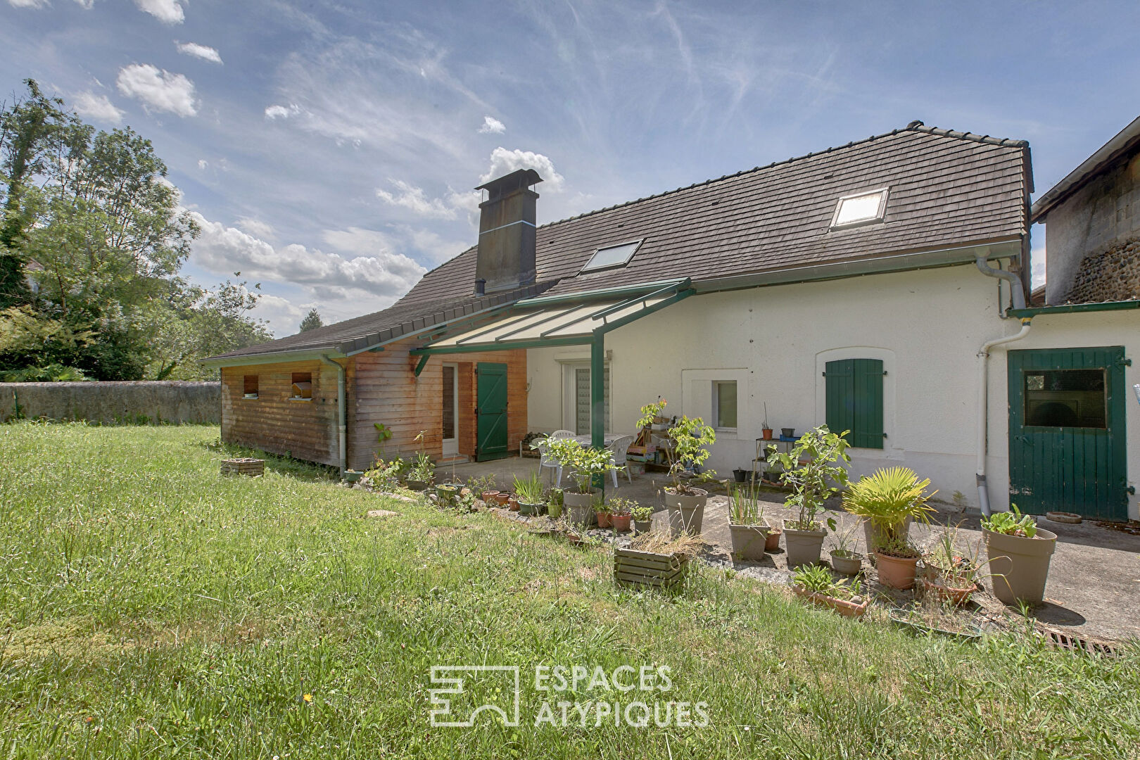 Old farm Lons Bourg