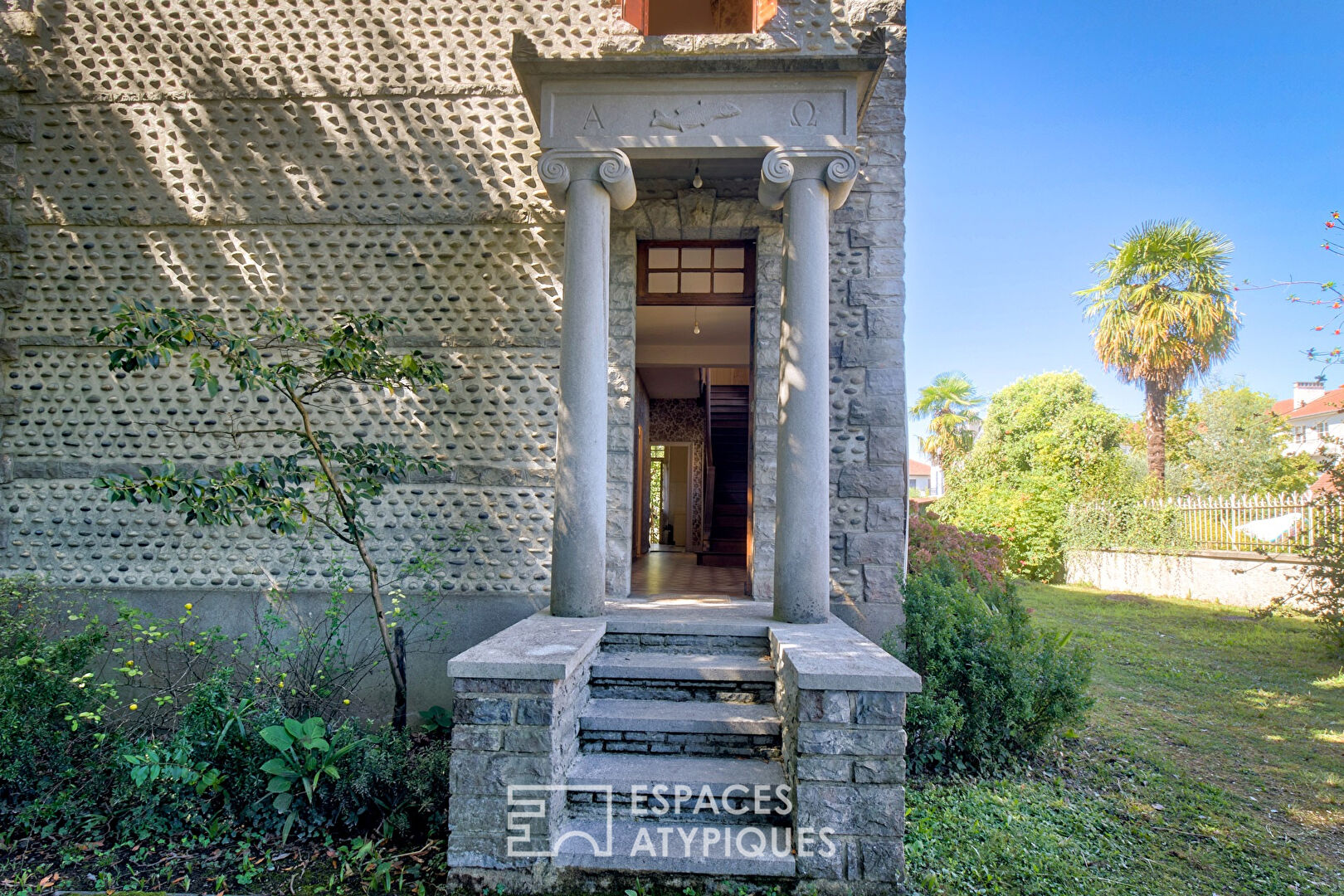 Charme et authenticité pour cette maison des années 30.