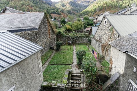 Mansion at the foot of the Pyrenees