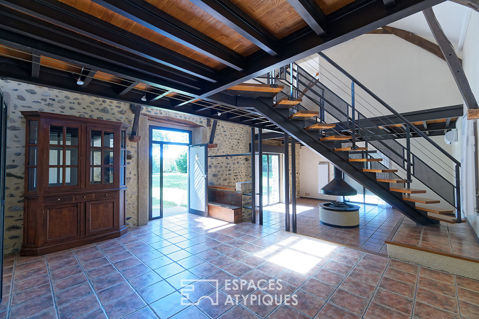 18th century stone house with views of the Pyrenees