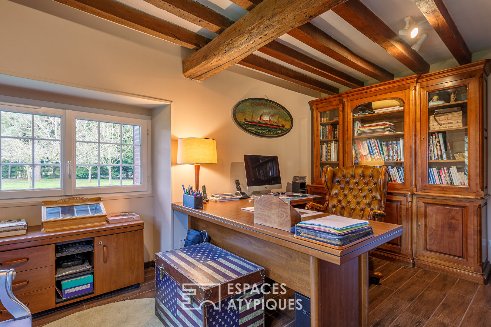 Elegant farmhouse with swimming pool and outbuildings