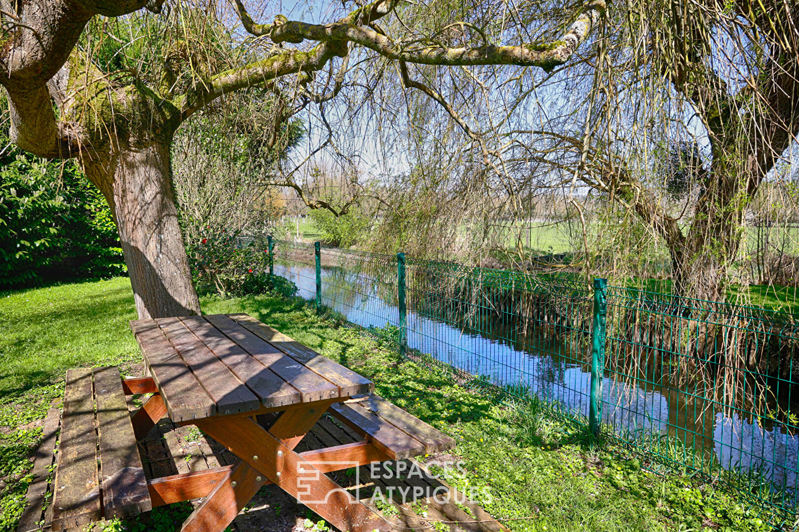 Charming house on the banks of the Eure