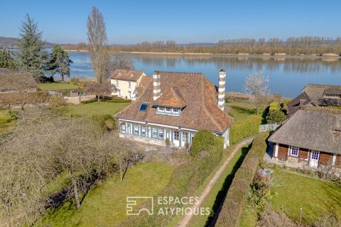 Maison de charme dans un cadre idyllique surplombant la Seine