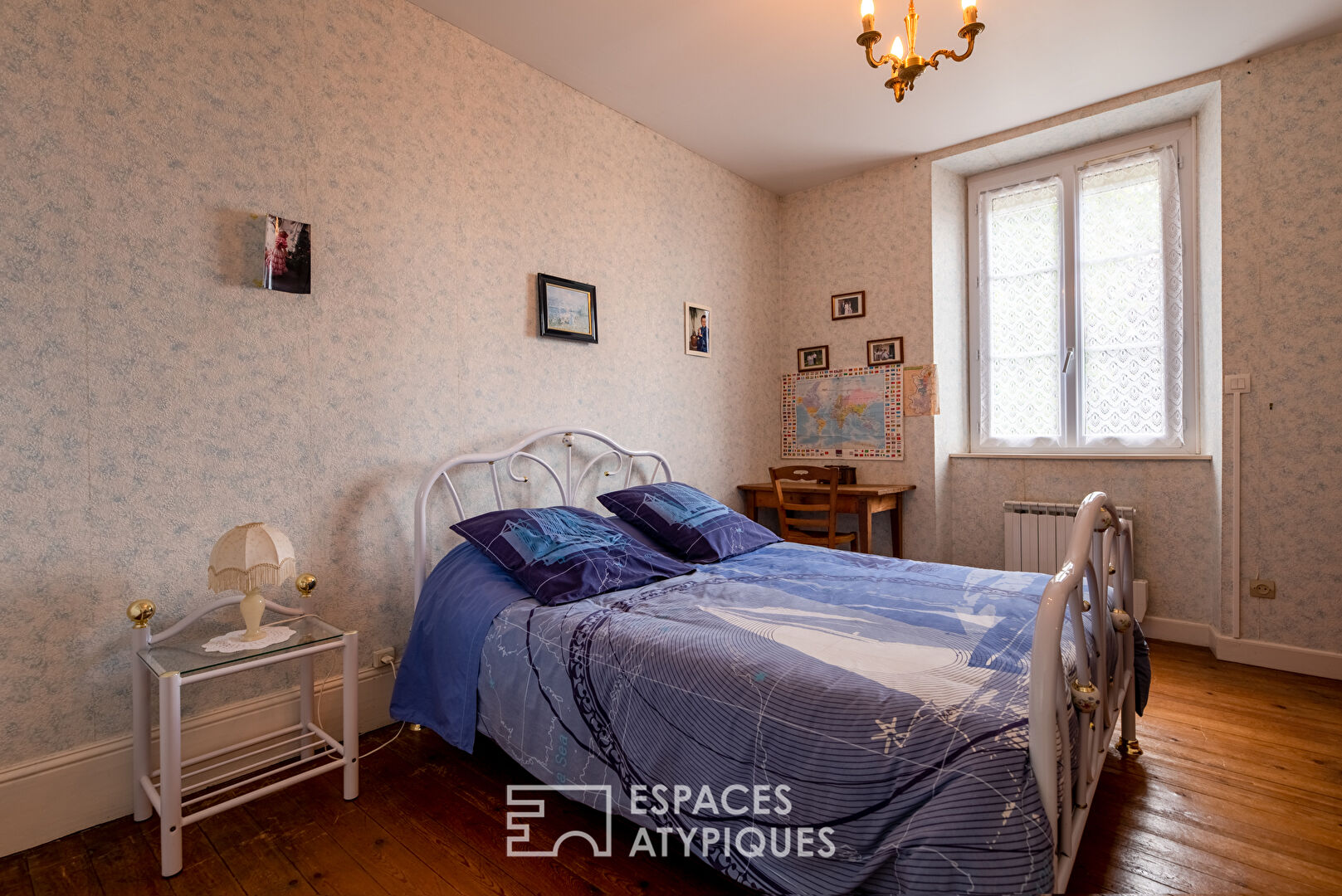 Ancien manoir normand avec dépendances