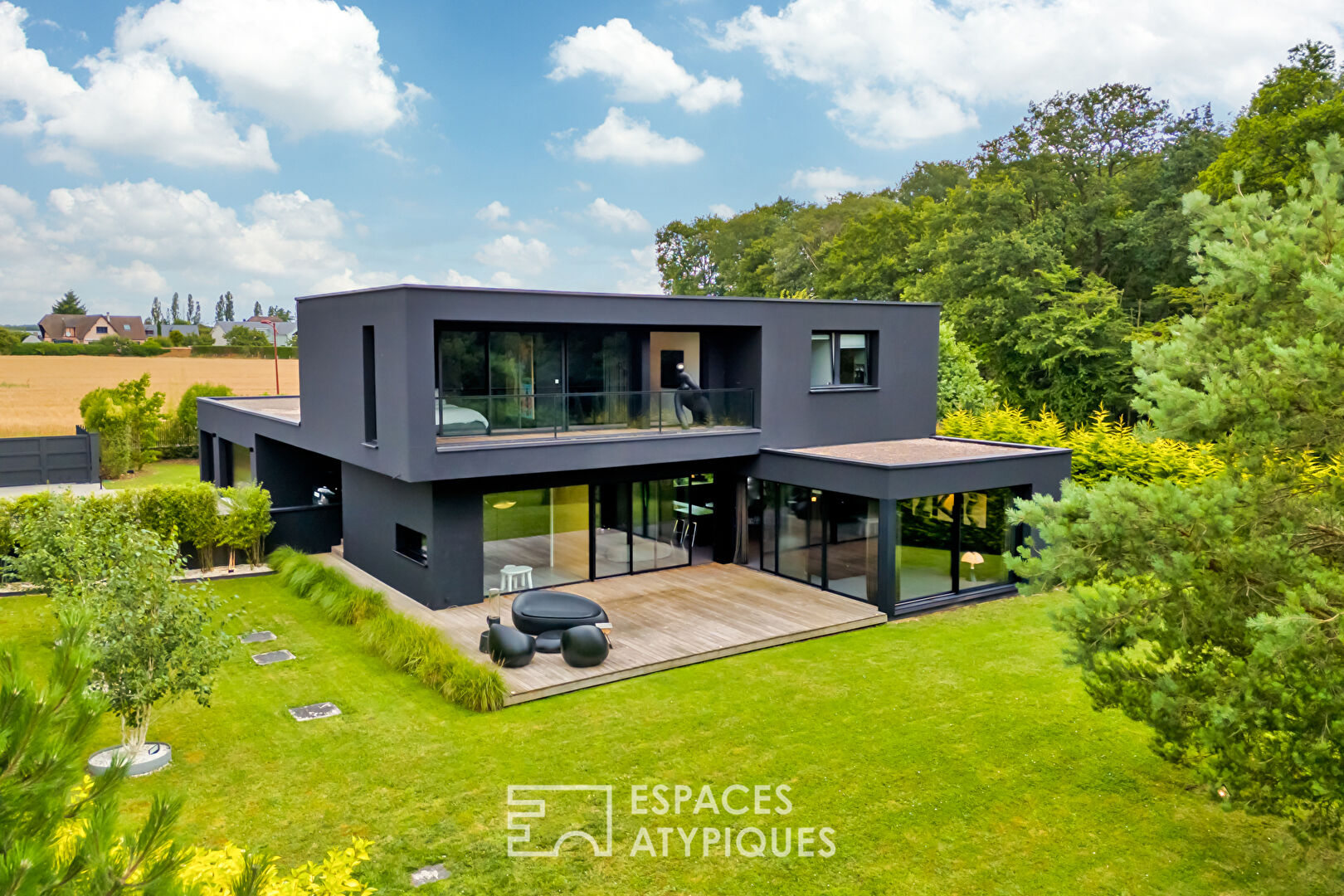 Exceptional contemporary