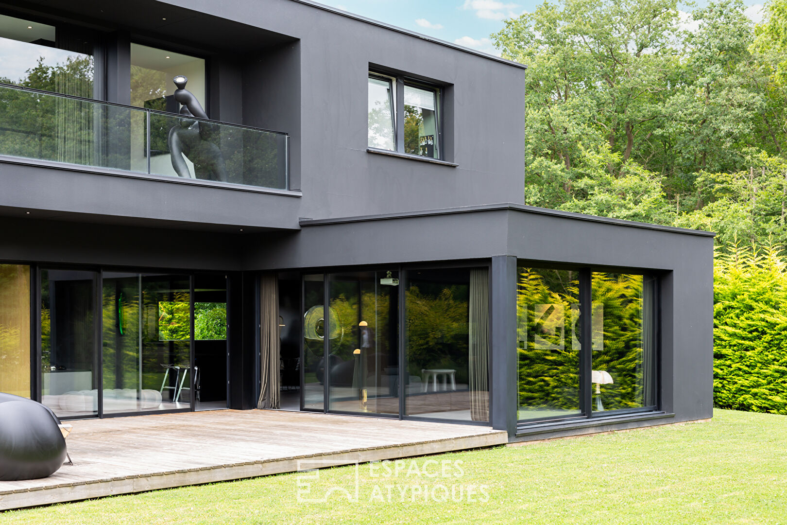 Exceptional contemporary
