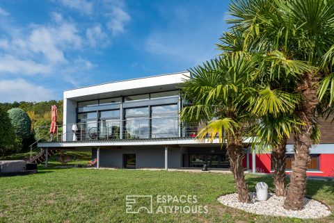 Exceptionnelle maison d’architecte avec vue sur la vallée de l’Iton