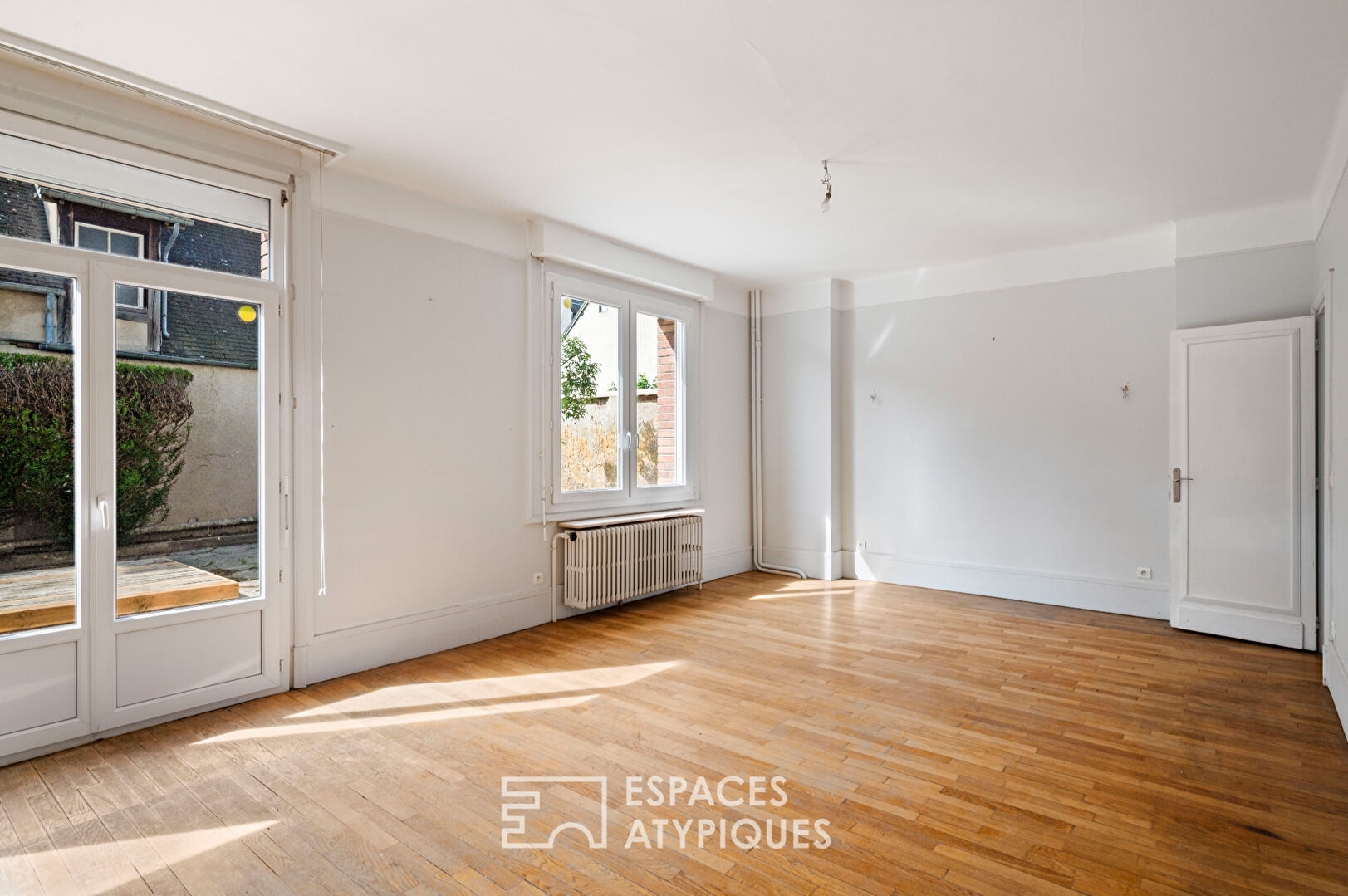 Spacious townhouse a stone’s throw from the cathedral