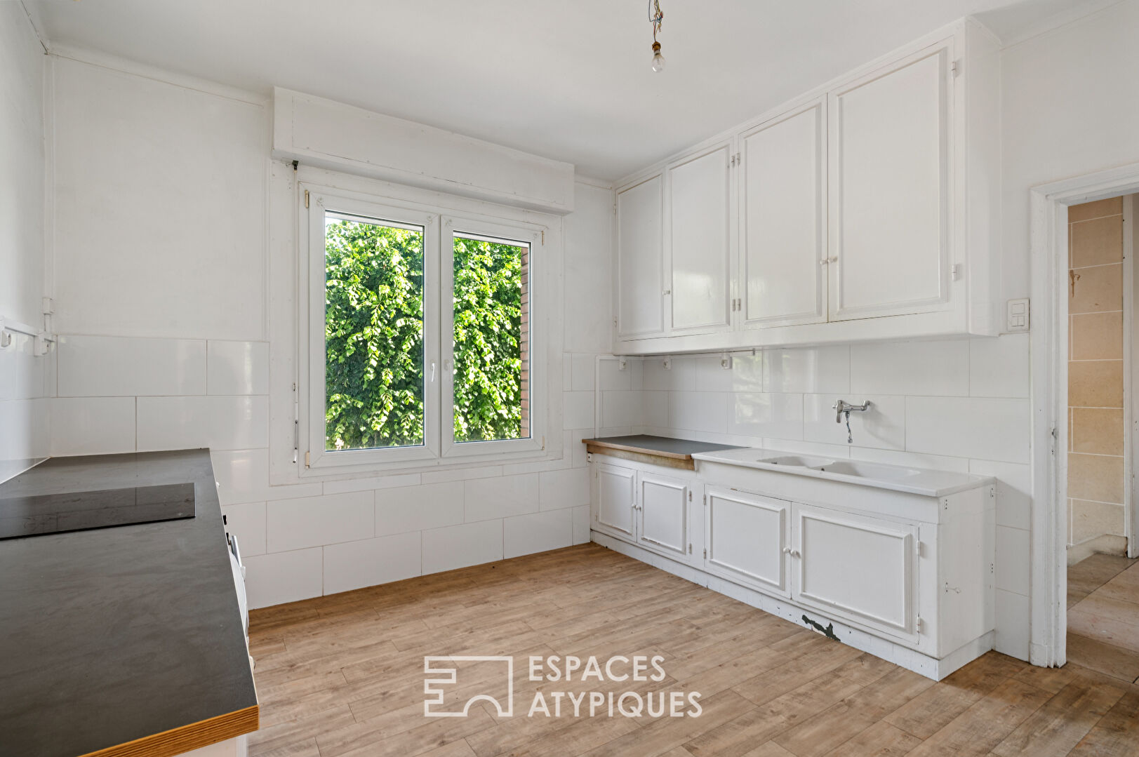 Spacious townhouse a stone’s throw from the cathedral