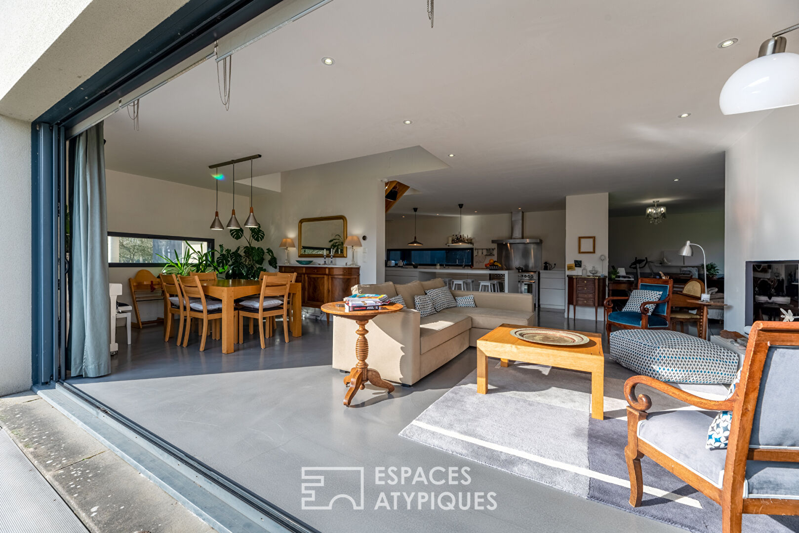 Maison d’architecte cubique labellisée BBC