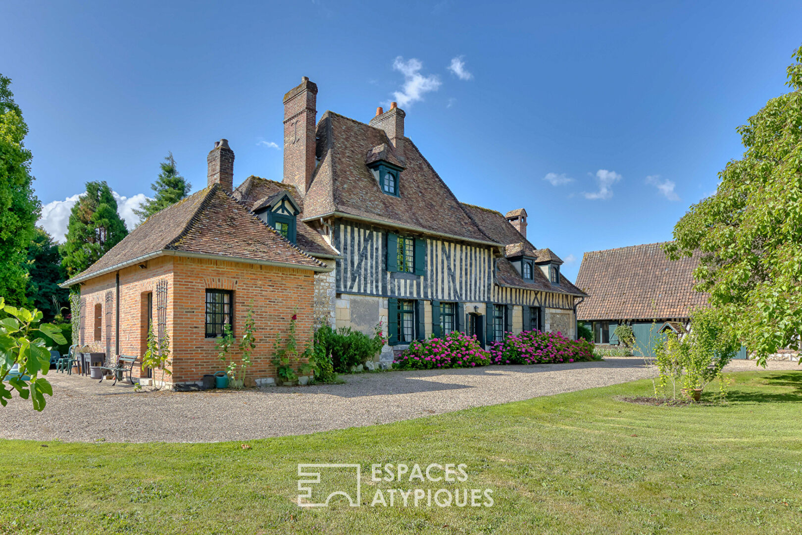 Former seigneury, a jewel of history in the heart of a Norman village