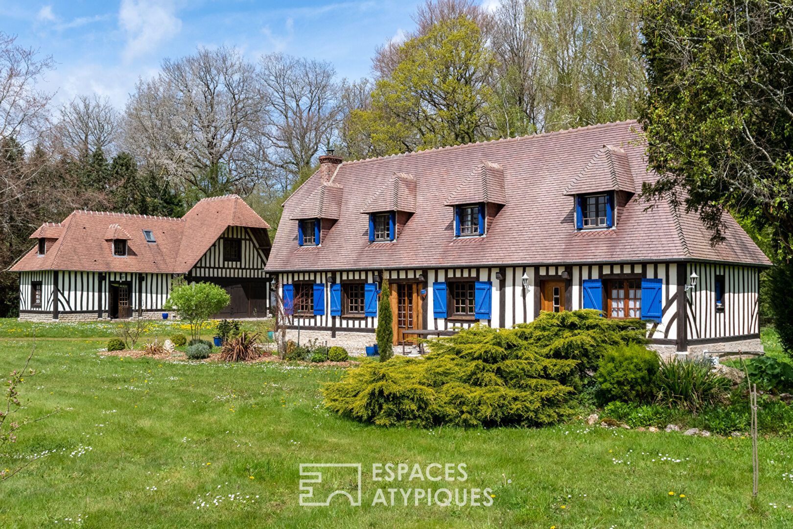 Gentilhommière et sa maison d’amis dans un parc de 5000 m2