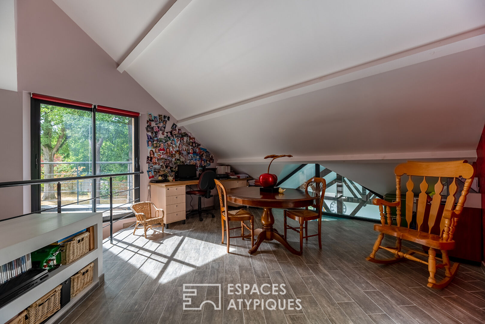 Architect-designed house on the edge of the forest with indoor swimming pool