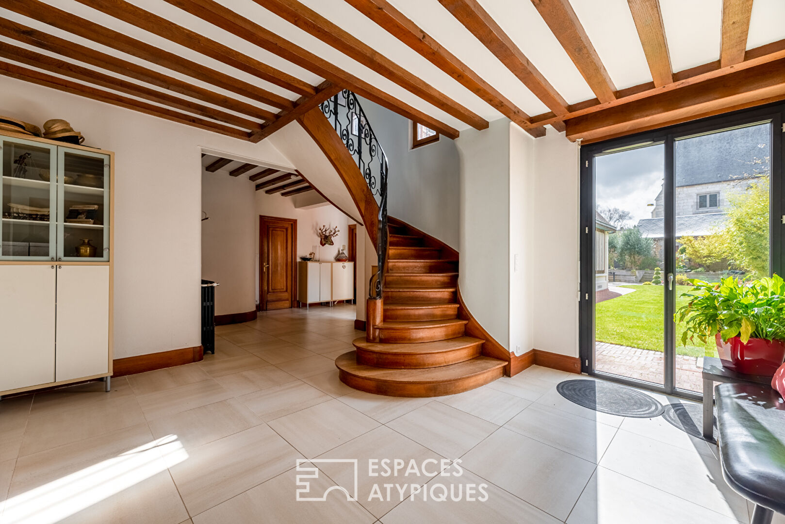 Maison bourgeoise à pans de bois avec extension en centre ville