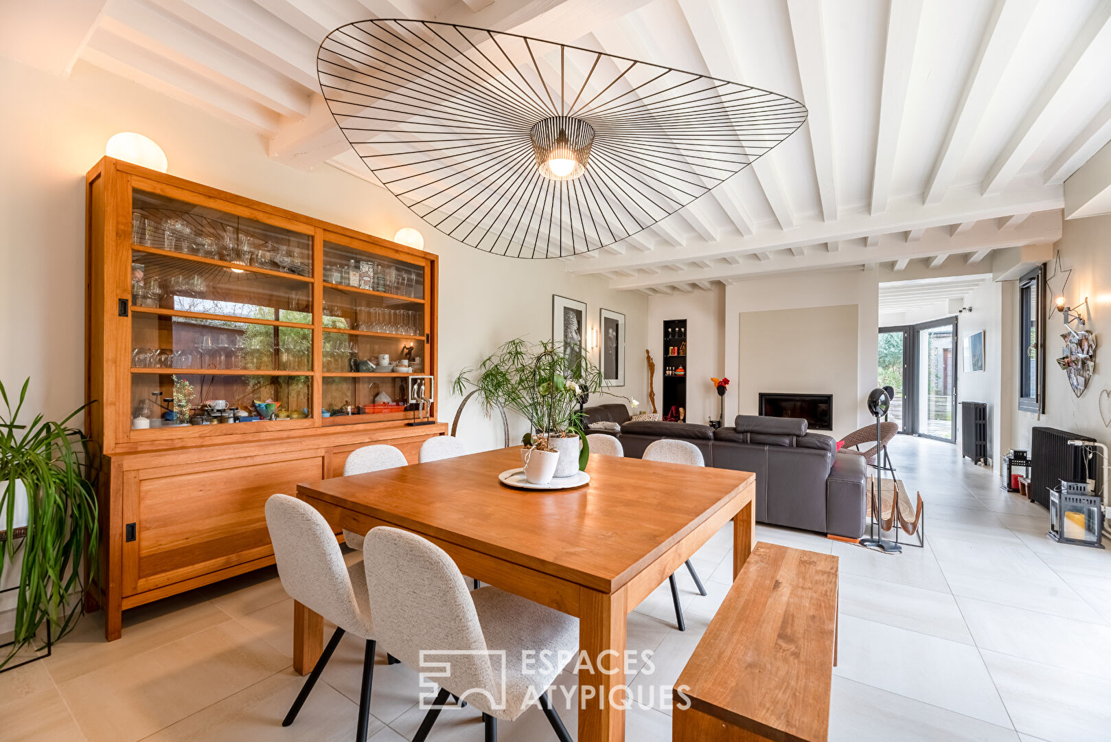 Maison bourgeoise à pans de bois avec extension en centre ville