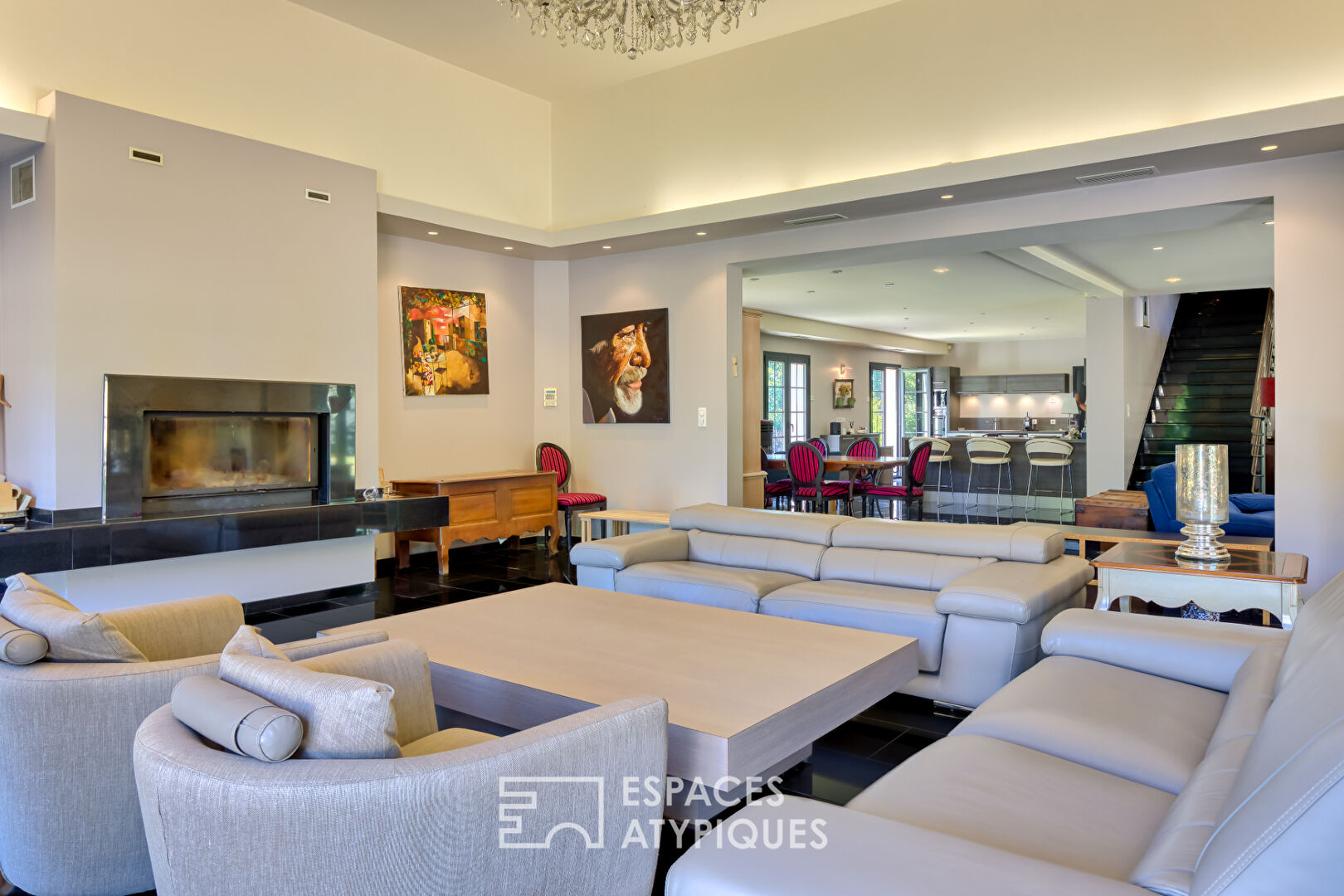 Architect-designed house at the Golf du Champs de Bataille