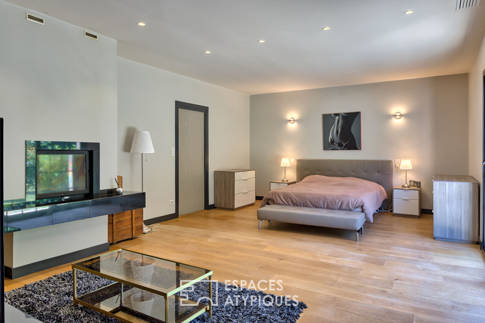 Architect-designed house at the Golf du Champs de Bataille