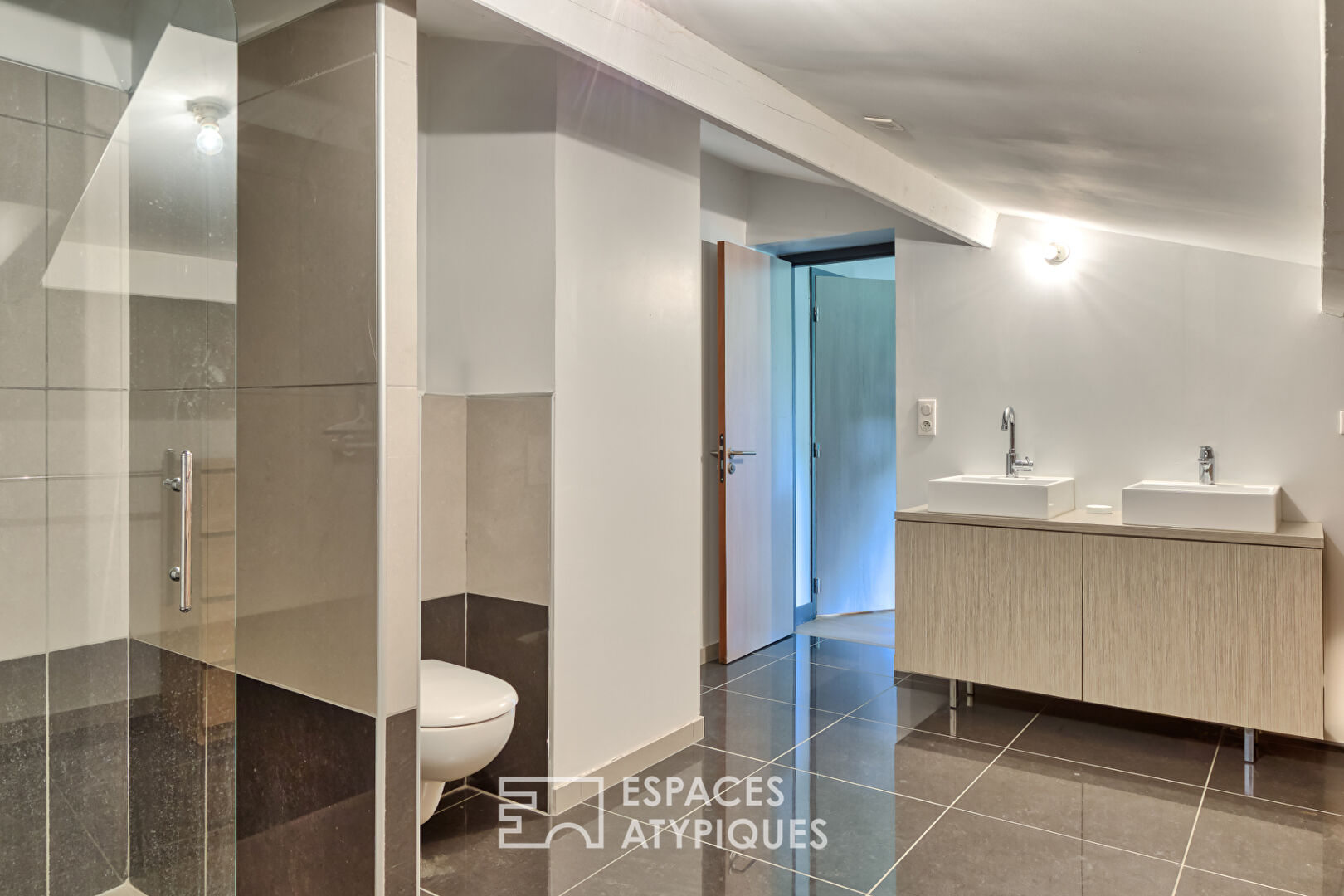 Architect-designed house at the Golf du Champs de Bataille