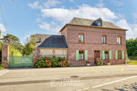 Maison de village et son gîte de charme proche du Château du Champs de Bataille