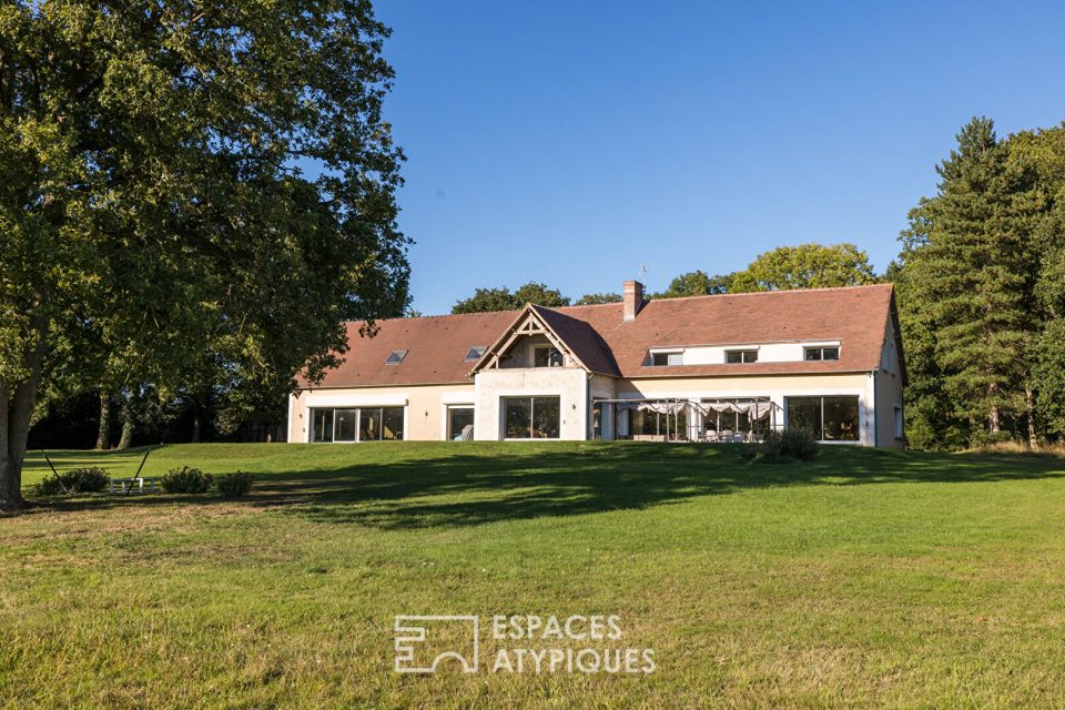Propriété de standing avec piscine intérieure dans un parc de 2 hectares