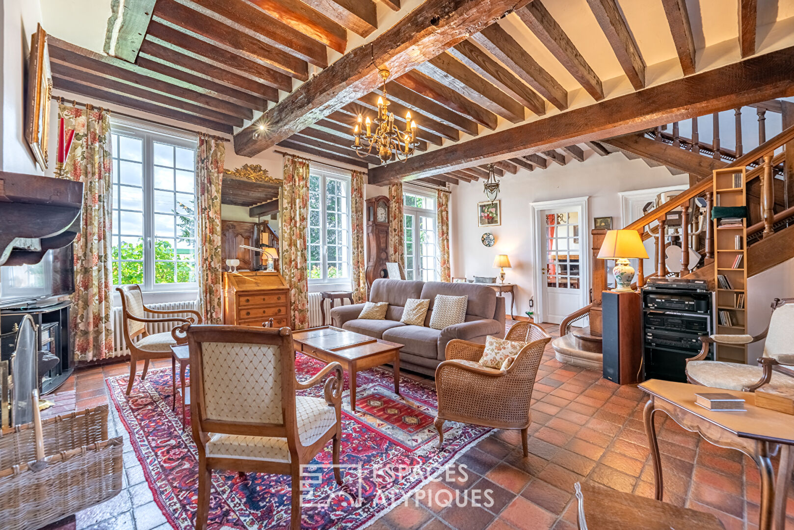 Maison de maître dans un parc arboré