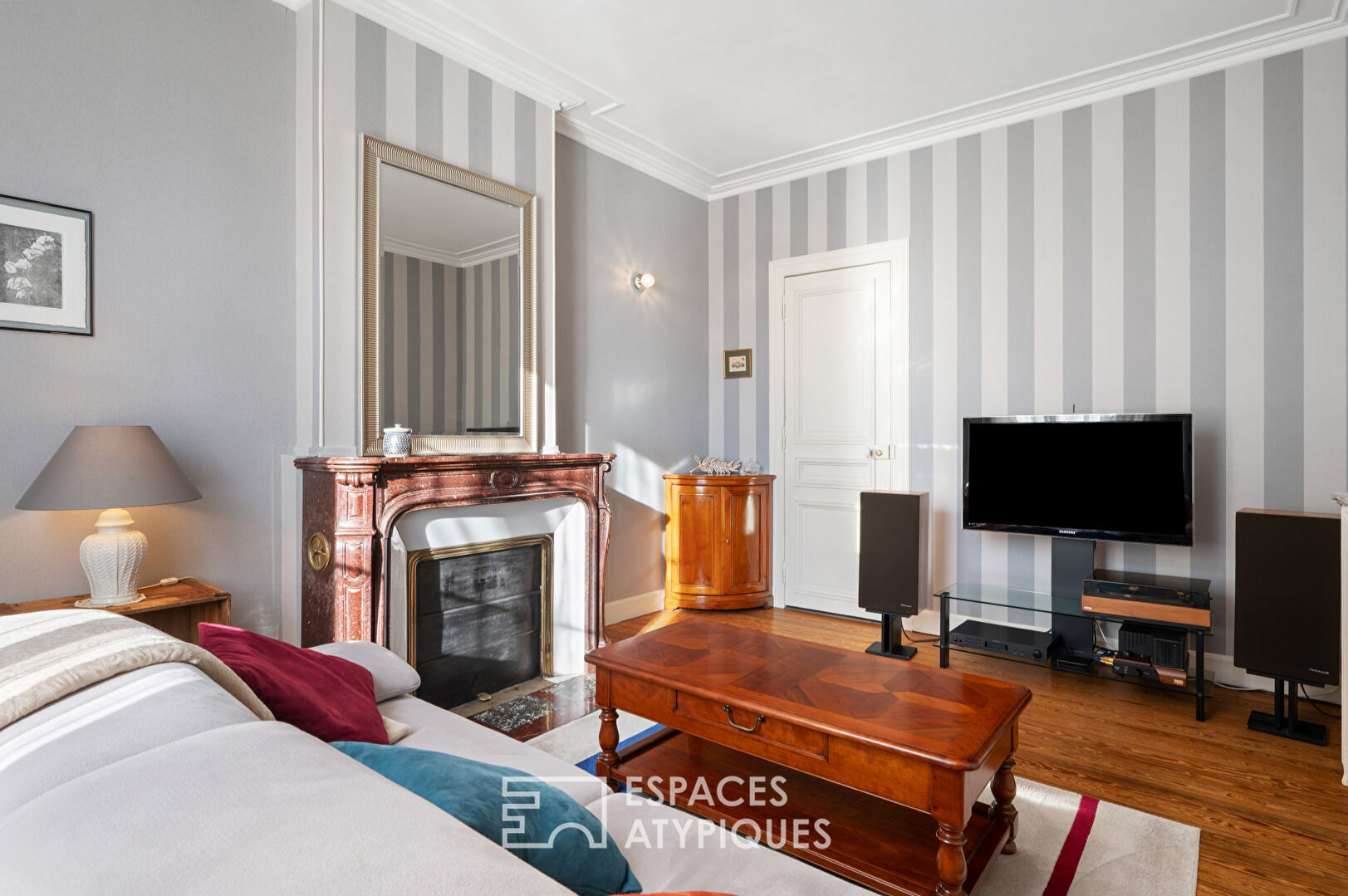 Elegance and charm for this bourgeois house