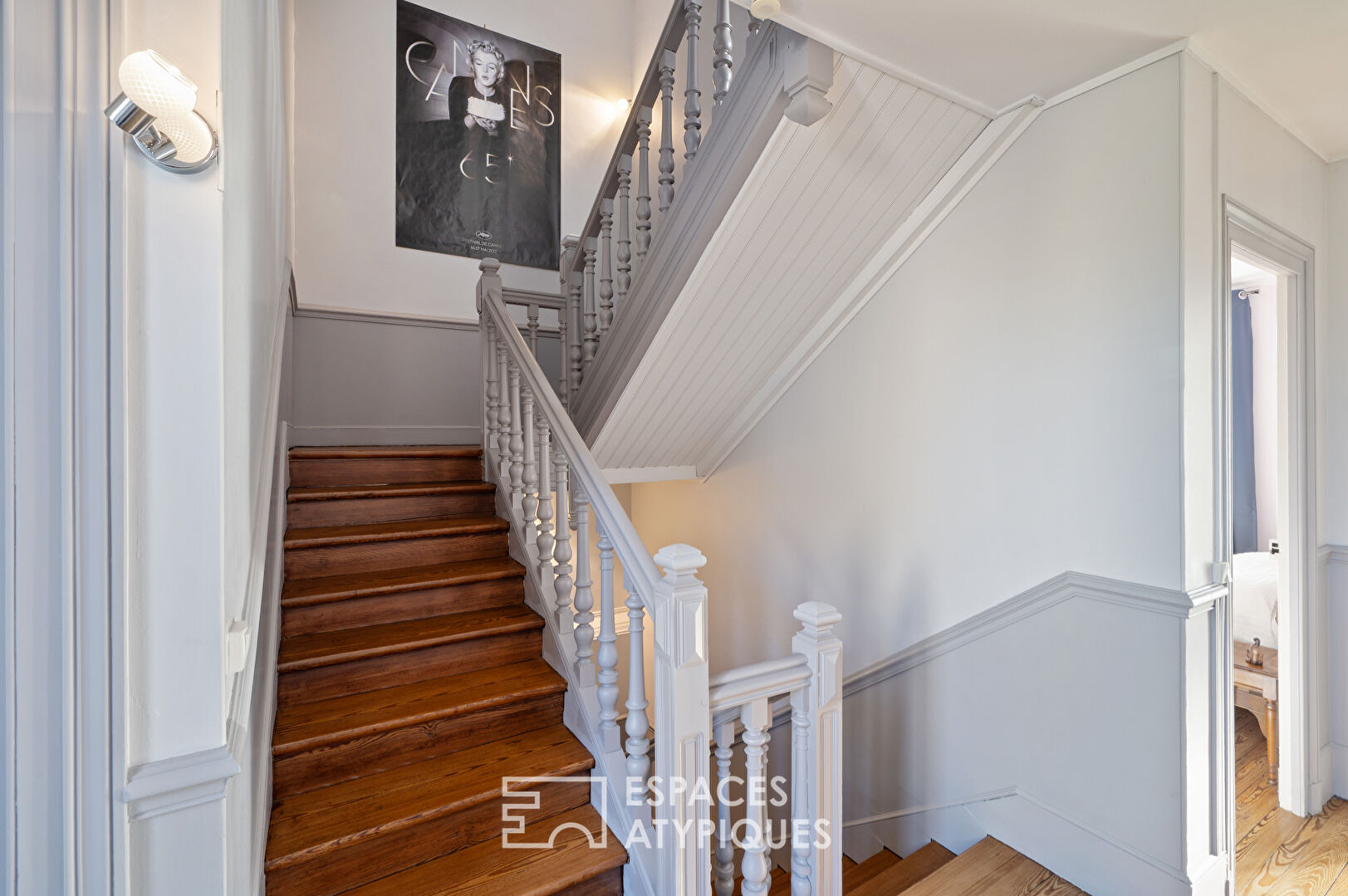 Elegance and charm for this bourgeois house