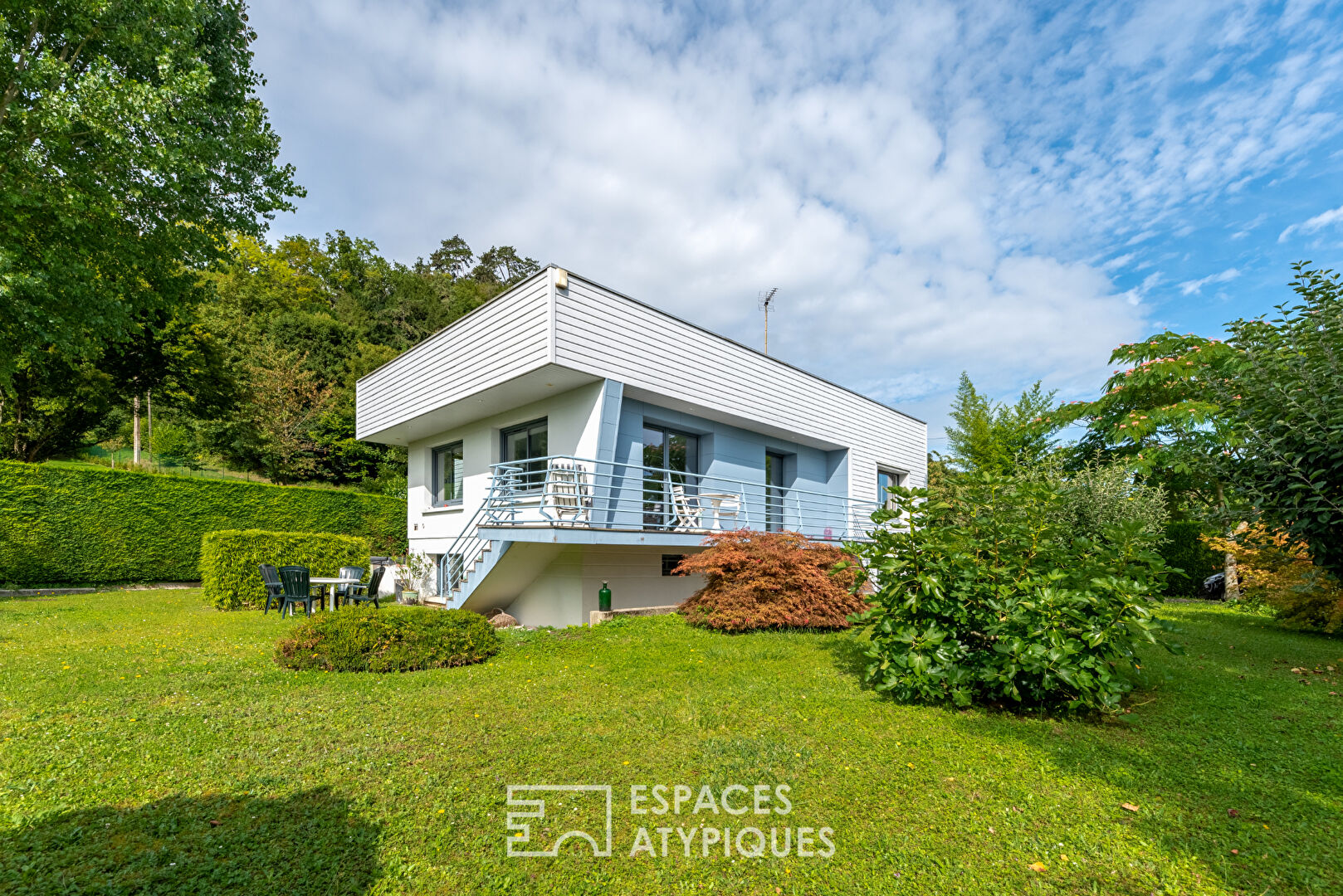 Maison d’architecte face à la Seine