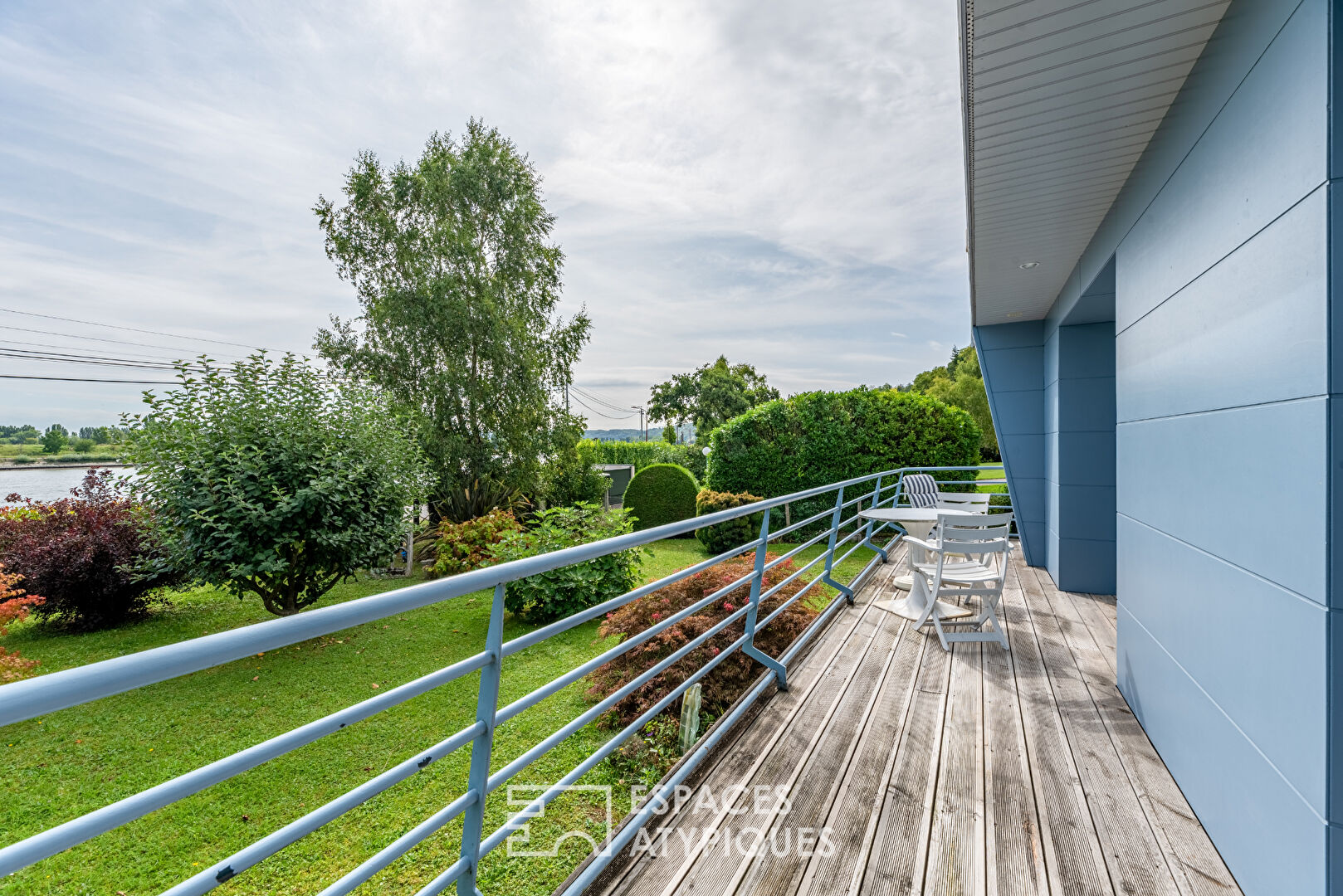 Maison d’architecte face à la Seine