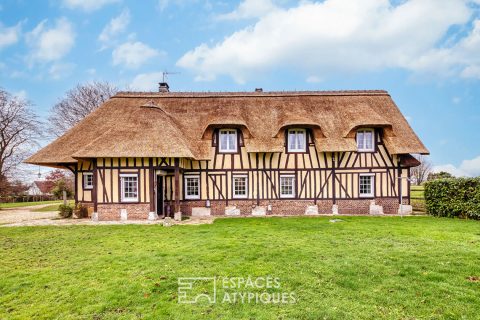 Authentique chaumière normande avec maison d&rsquo;amis