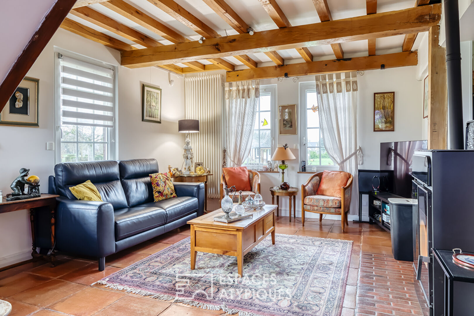 Authentique chaumière normande avec maison d&rsquo;amis