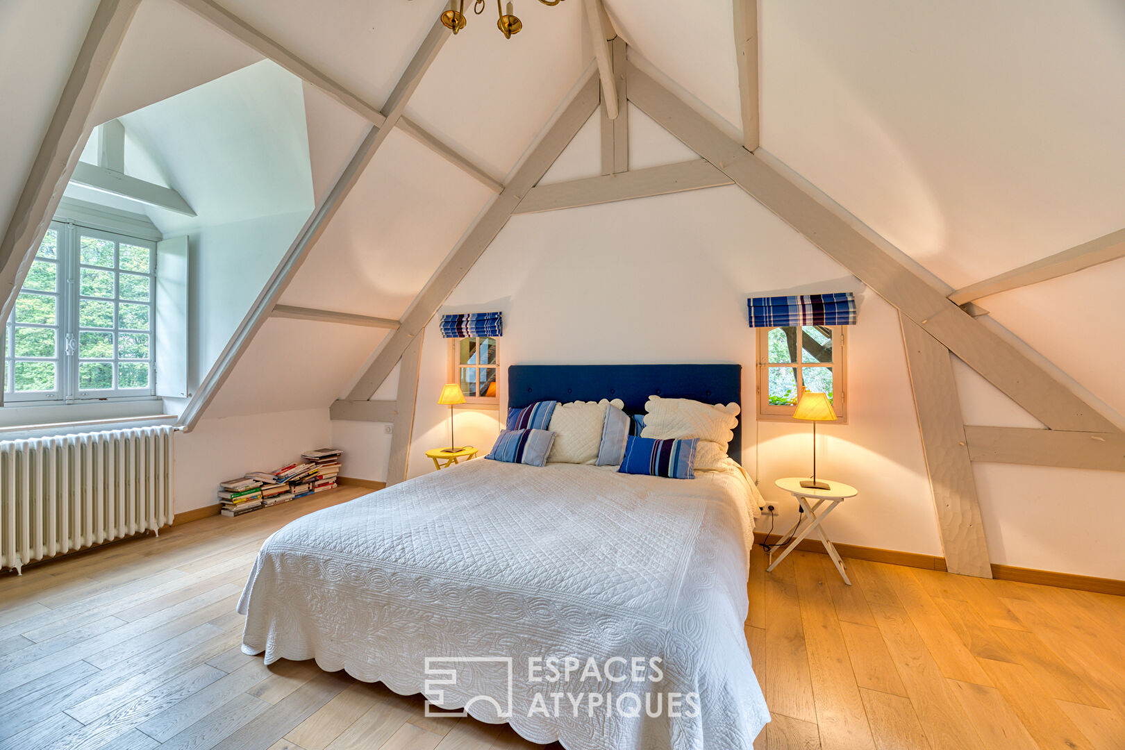 Elegant cottage avec piscine et tennis