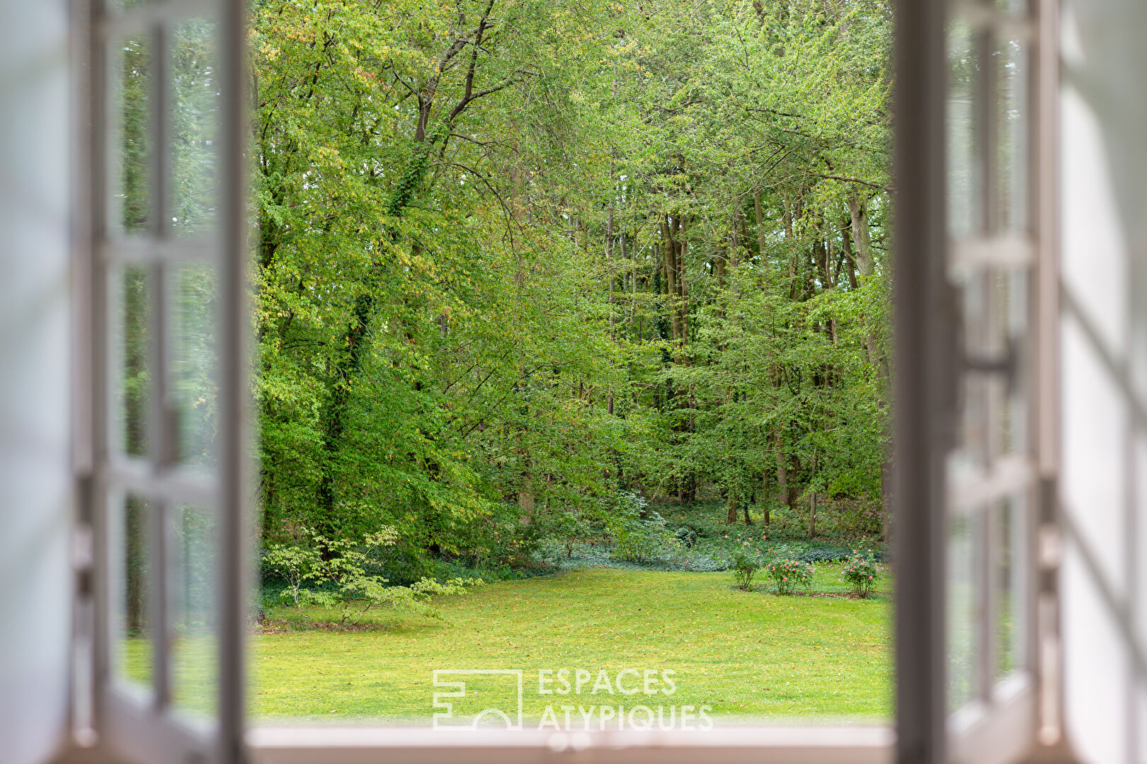 Elegant cottage avec piscine et tennis