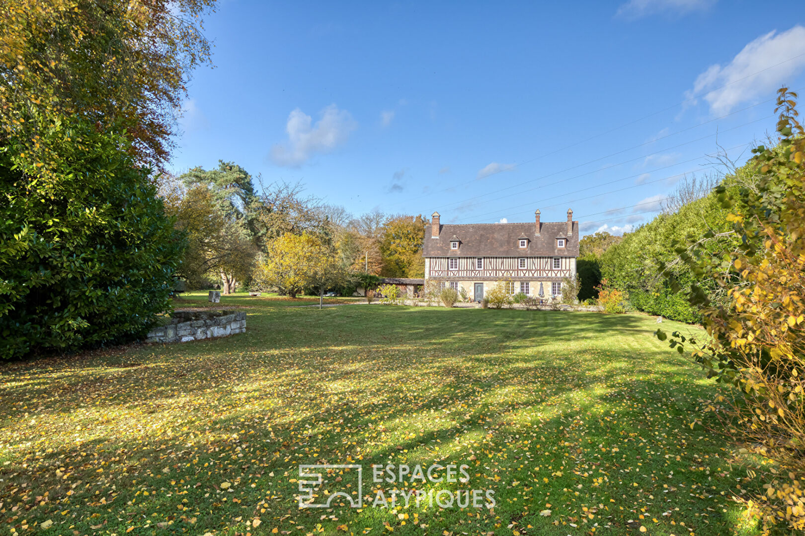 Manoir normand dans son parc privé