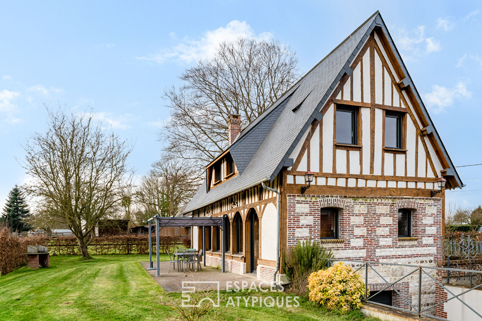 Maison récente de style Normand