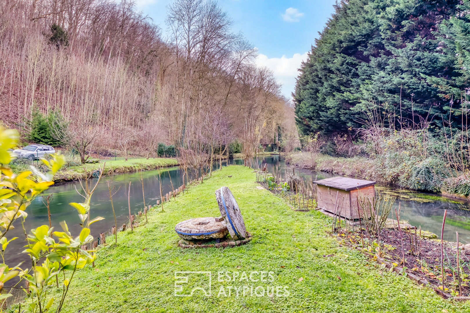 Ancien moulin sur un île privée avec piscine intérieure
