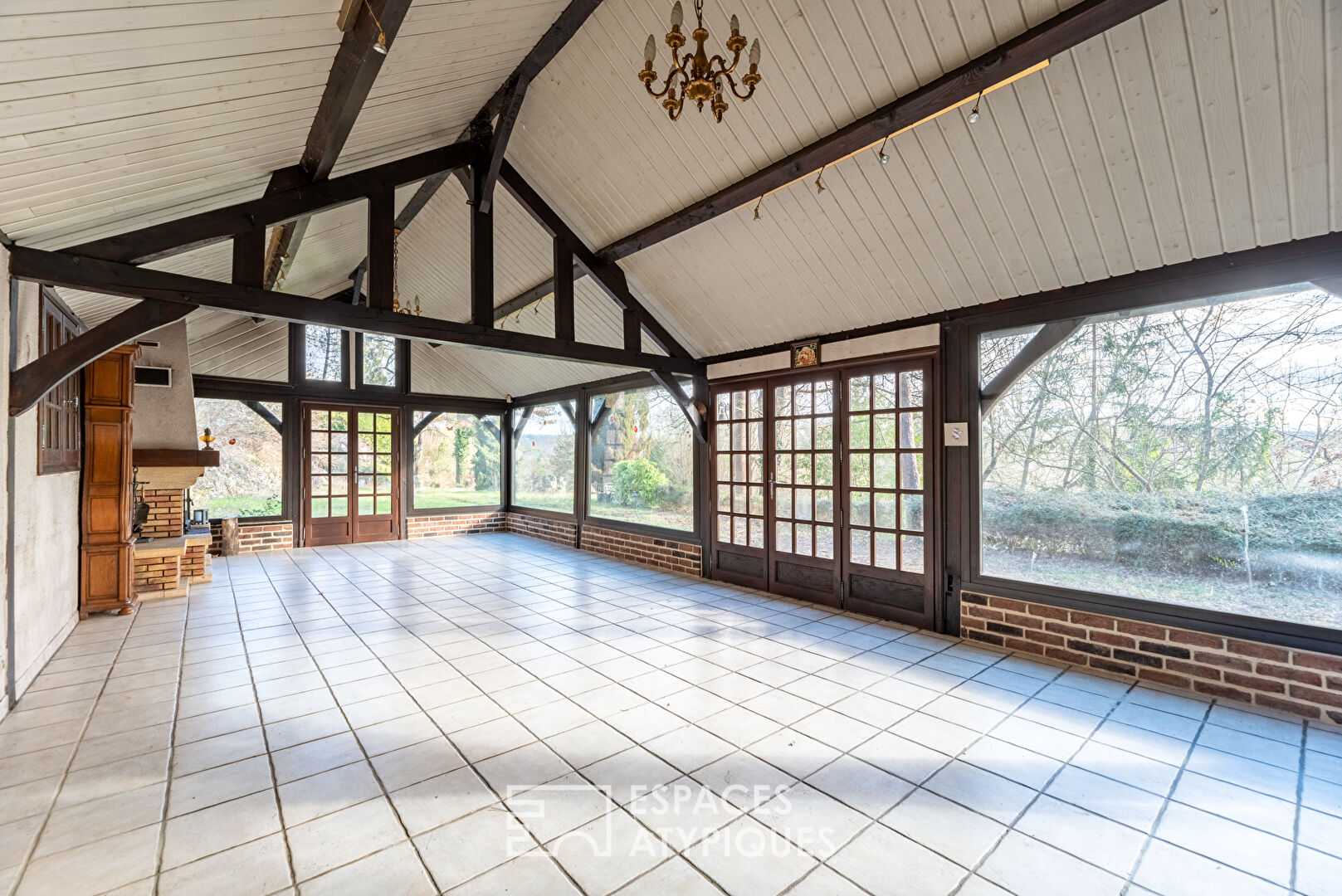 Elegant Norman house and its panorama of the Iton valley