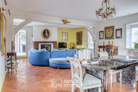 Propriété de caractère avec étang privatif