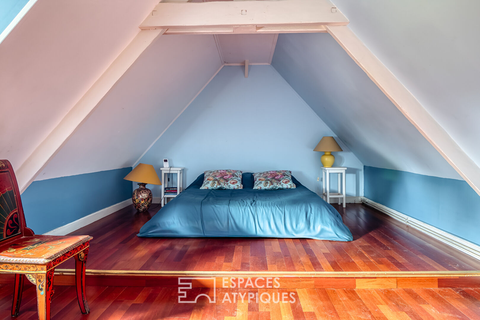 Propriété de caractère avec étang privatif